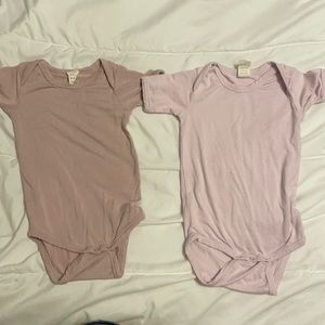 Kate Quinn short sleeve onesie Bundle